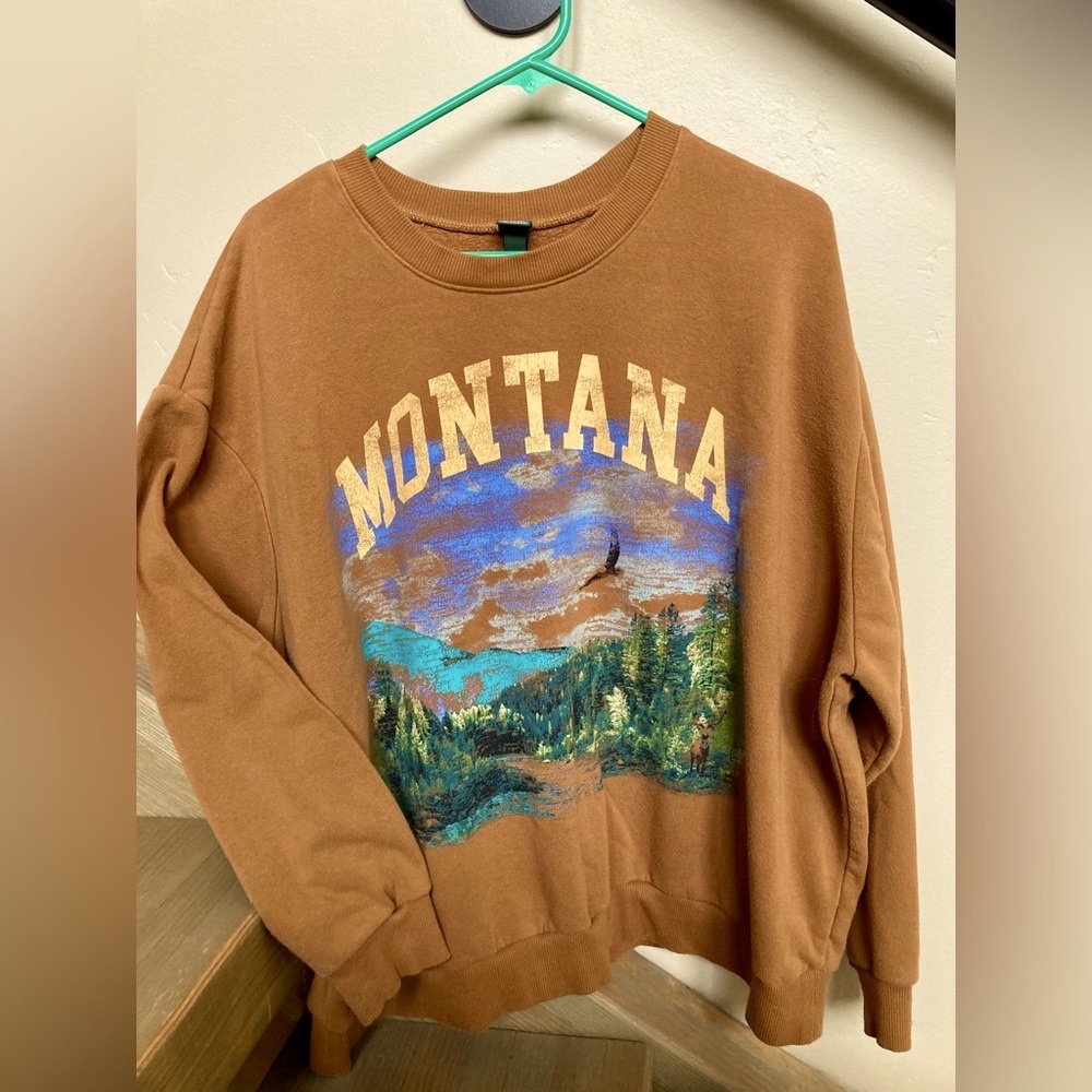 Oversized Montana Vintage-Style Sweatshirt